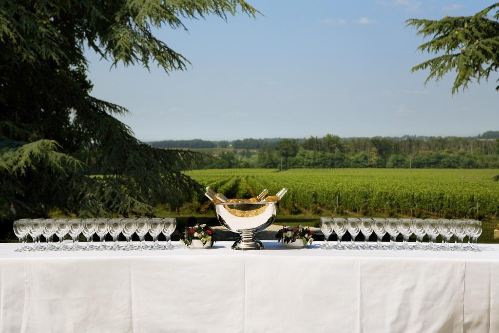 Chateau Fombrauge Saint-Christophe-des-Bardes Exteriör bild